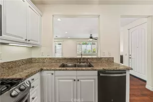 28378 Mirabelle Ln, Saugus, CA 91350 - Photo 14