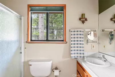 24259 Zurich Drive, Crestline, CA 92325 - Photo 18