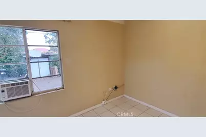 831 W 7th Street, Corona, CA 92882 - Photo 2