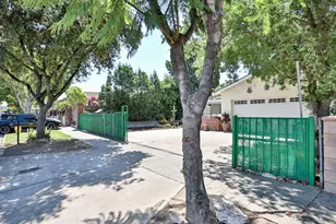 2810 11th St, Riverside, CA 92507 - Photo 2