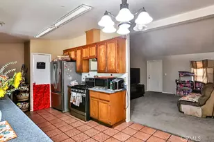 2810 11th St, Riverside, CA 92507 - Photo 8