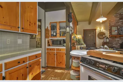 307 Pioneer Road, Lake Arrowhead, CA 92352 - Photo 8