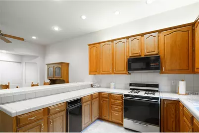 27381 Cottonwood Lane, Lake Arrowhead, CA 92317 - Photo 14