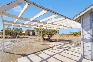 11076 Wagon Train Rd, Pinon Hills, CA 92372 - Photo 20