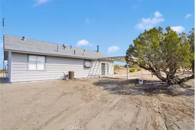 11076 Wagon Train Road, Pinon Hills, CA 92372 - Photo 22
