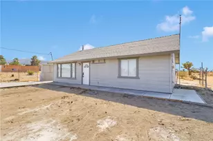 11076 Wagon Train Rd, Pinon Hills, CA 92372 - Photo 4