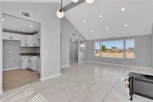 11076 Wagon Train Rd, Pinon Hills, CA 92372 - Photo 8