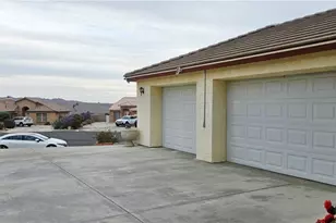 57281 Titian Ct, Yucca Valley, CA 92284 - Photo 26