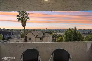 8400 De Longpre Ave, West Hollywood, CA 90069 - Photo 2