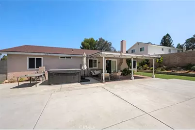 6141 Bluffwood Drive, Riverside, CA 92506 - Photo 12