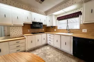 3850 Atlantic Ave, Highland, CA 92346 - Photo 10