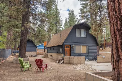 828 W Sherwood Boulevard, Big Bear City, CA 92314 - Photo 10