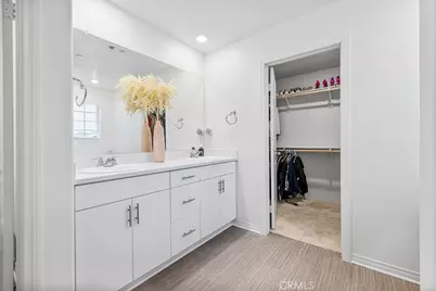 2522 Gunner Ridge Way, Rialto, CA 92377 - Photo 16