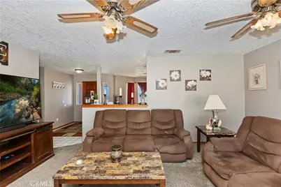 9585 Juniper Street, Apple Valley, CA 92308 - Photo 8