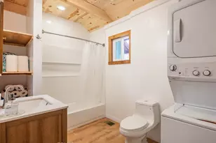 39961 Lakeview Dr, Big Bear Lake, CA 92315 - Photo 14