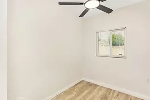 8121 Anaconda Ave, Oak Hills, CA 92344 - Photo 34