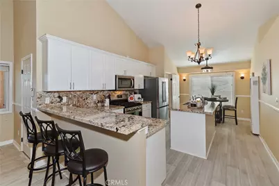 142 Leonard, Sugarloaf, CA 92386 - Photo 8