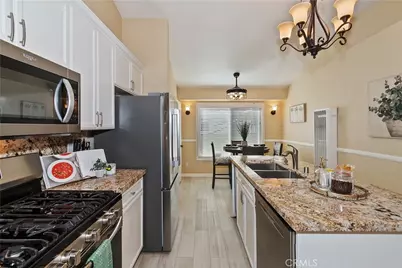 142 Leonard, Sugarloaf, CA 92386 - Photo 12