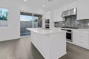 110 Pansy, Irvine, CA 92618 - Photo 4