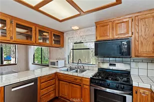 23919 Inspiration, Crestline, CA 92325 - Photo 10