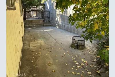 22348 Glenwood, Crestline, CA 92325 - Photo 38