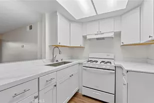 600 W 3rd St, Santa Ana, CA 92701 - Photo 2