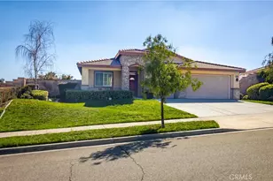 31829 Oak Wood Cir, Yucaipa, CA 92399 - Photo 2