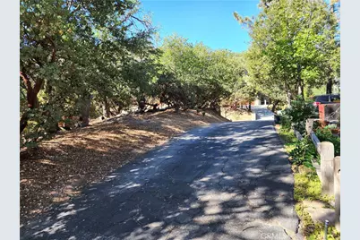 1248 Glacier Drive, Lake Arrowhead, CA 92352 - Photo 16