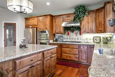 28449 Fresh Spring Lane, Lake Arrowhead, CA 92352 - Photo 16