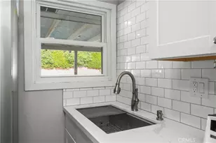 8989 Pembroke Ave, Riverside, CA 92503 - Photo 12