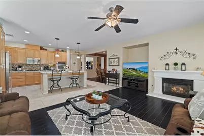 13512 Aspen Leaf Lane, Eastvale, CA 92880 - Photo 14