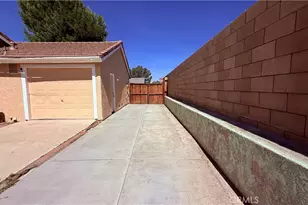 12404 Mammoth Dr, Victorville, CA 92392 - Photo 42