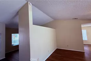 12404 Mammoth Dr, Victorville, CA 92392 - Photo 10