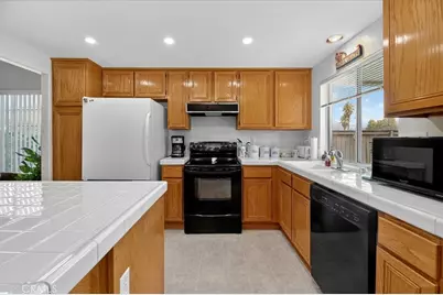 5205 N Mammoth, San Bernardino, CA 92407 - Photo 14