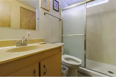 200 W San Bernardino #85, Rialto, CA 92376 - Photo 28