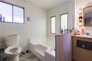 200 W San Bernardino, Rialto, CA 92376 - Photo 24