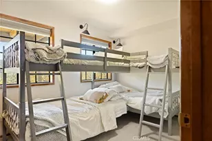 404 Darfo, Crestline, CA 92325 - Photo 32