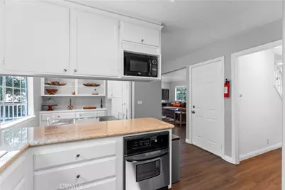 955 Teakwood Drive, Lake Arrowhead, CA 92352 - Photo 14