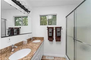 955 Teakwood Dr, Lake Arrowhead, CA 92352 - Photo 26