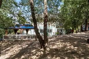 955 Teakwood Dr, Lake Arrowhead, CA 92352 - Photo 42
