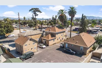 708 W 9th Street, San Bernardino, CA 92410 - Photo 6