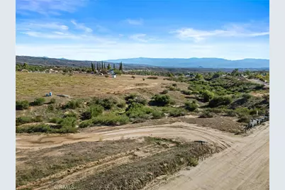 33945 Red Mountain, Hemet, CA 92544 - Photo 26