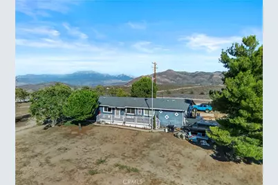 33945 Red Mountain, Hemet, CA 92544 - Photo 2