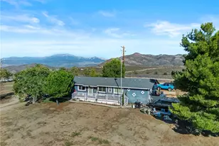 33945 Red Mountain, Hemet, CA 92544 - Photo 2