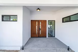 1975 E Mark Leslie, Palm Springs, CA 92264 - Photo 4