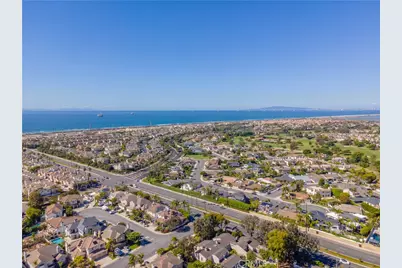 19748 Shorecliff, Huntington Beach, CA 92648 - Photo 2