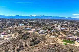 7045 Oak Hill Rd, Oak Hills, CA 92344 - Photo 28