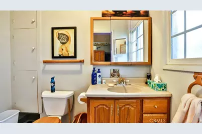 428 W 8th St, Upland, CA 91786 - Photo 36