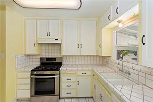 20407 Markham, Perris, CA 92570 - Photo 8