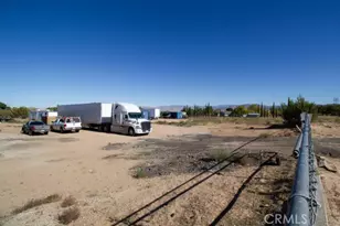 7071 Cascade Ave, Oak Hills, CA 92344 - Photo 46